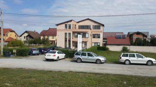 Spațiu comercial de vânzare 12 incaperi, SCBH279645-4