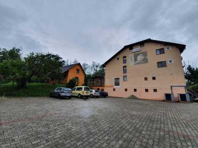 Pensiune de vânzare 12 camere, PECJ310605-4