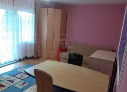 Apartament de Închiriere 3 camere, APCJ337833-3