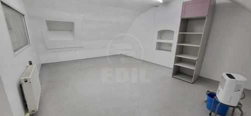 Spațiu comercial de vânzare 5 incaperi, SCCJ341508-3