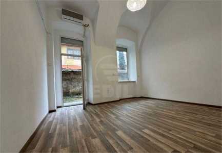 Spațiu comercial de vânzare o incapere, SCCJ342201-4