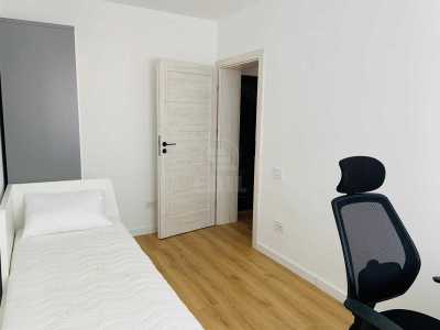 Apartament de Închiriere 3 camere, APCJ342492-5