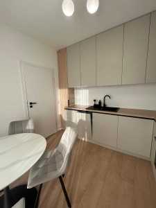 Casa de Închiriere 4 camere, CACJ245216FLO-3