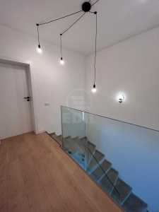 Casa de Închiriere 4 camere, CACJ245216FLO-9