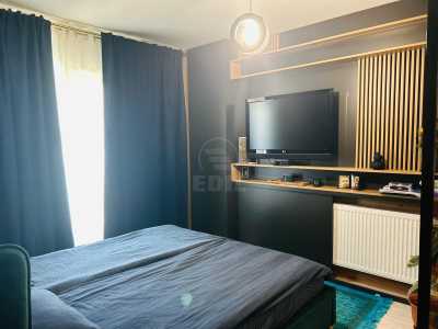 Apartament de vânzare 3 camere, APCJ245330FLO