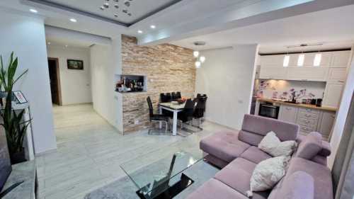 Apartament de vânzare 3 camere, APCJ246061FLO-3