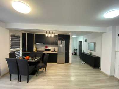 Apartament de vânzare 3 camere, APCJ246005FLO-1