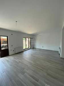 Spațiu comercial de Închiriere 3 incaperi, SCCJ348484