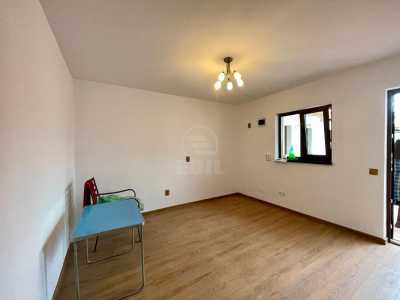 Birou de Închiriere 3 incaperi, BICJ349510
