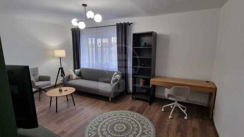 Apartament de Închiriere 3 camere, APCJ350791