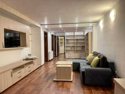 Apartament de Închiriere 4 camere, APCJ351593