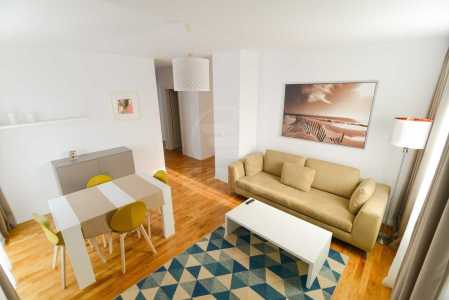 Apartament de Închiriere 3 camere, APCJ351690