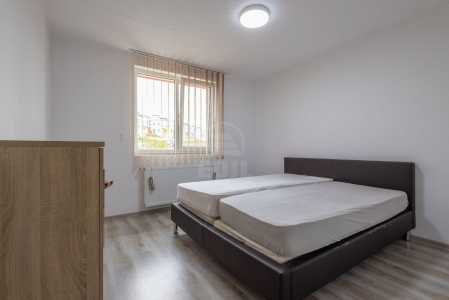 Apartament de vânzare 3 camere, APCJ246834FLO-10