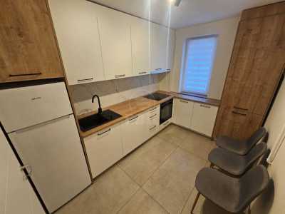 Apartament de Închiriere 3 camere, APCJ355671-8