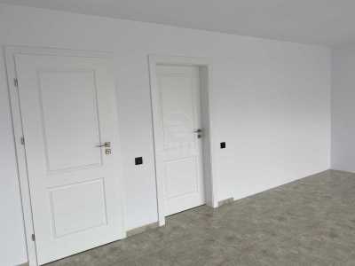 Apartament de vânzare 4 camere, APCJ246900FLO-8