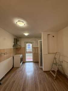 Apartament de vânzare 3 camere, APCJ356956