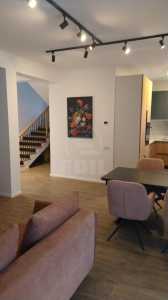Casa de Închiriere 4 camere, CACJ247303FLO-1