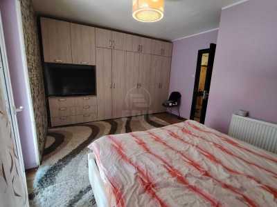 Apartament de vânzare 3 camere, APCJ247352FLO-2
