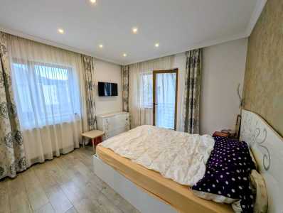 Casa de Închiriere 4 camere, CACJ247511FLO-5