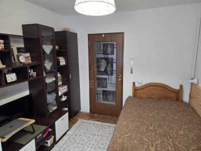 Apartament de vânzare 4 camere, APCJ360035-2