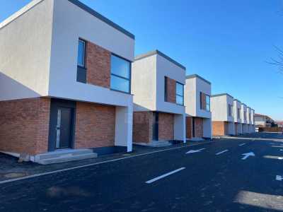 House for sale 4 rooms, CACJ241462FLO-3