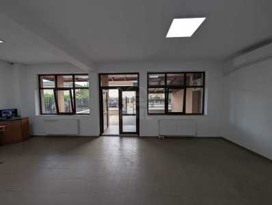 Commercial space for rent 3 rooms, SCCJ246466FLO-1