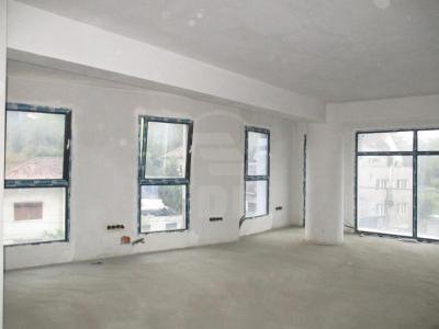 Bureau de vente 9 chambres, BICJ220253-2