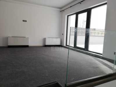 Espace commercial de vente 11 chambres, SCCJ306562-1