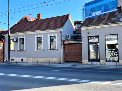 Espace commercial de vente 14 chambres, SCCJ320353-19