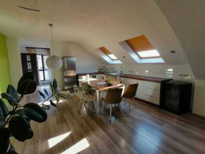 Espace commercial de vente 10 chambres, SCCJ325662-2