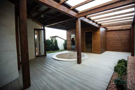 Espace commercial de vente 8 chambres, SCCJ326532-2