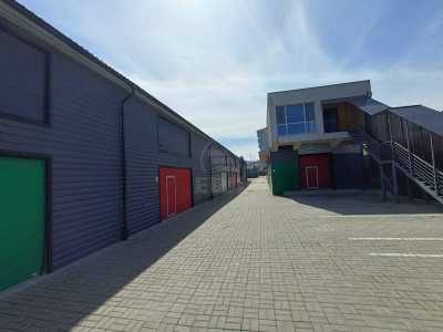 Espace commercial de louer 6 chambres, SCCJ242304FLO-13