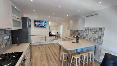 Appartement de louer 4 chambres, APCJ340239-1