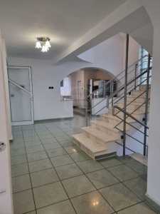 Maison de louer 8 chambres, CACJ347445-1