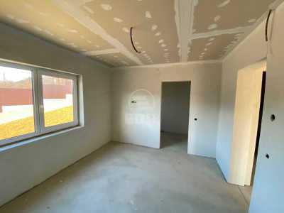 Maison de vente 4 chambres, CACJ246069FLO-8