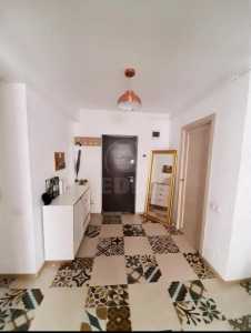 Appartement de vente 3 chambres, APCJ246112FLO-5