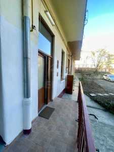 Bureau de louer un chambre, BICJ348973-9