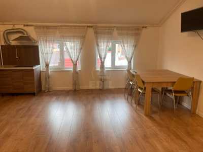 Bureau de louer un chambre, BICJ246270FLO-4