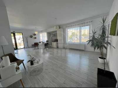 Espace commercial de vente 2 chambres, SCCJ350085-1