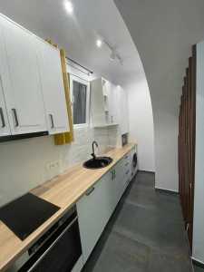 Studio de vente, GACJ349924-5