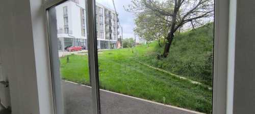 Espace commercial de louer 2 chambres, SCCJ350409-8