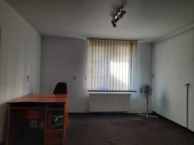 Espace commercial de louer 3 chambres, SCCJ351294-4