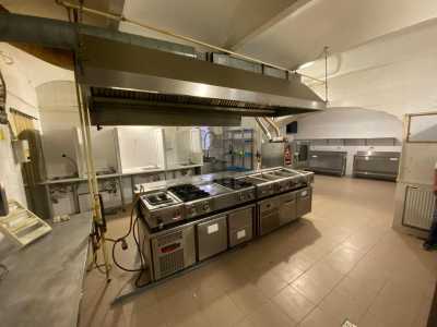 Espace commercial de louer 8 chambres, SCCJ351185-2