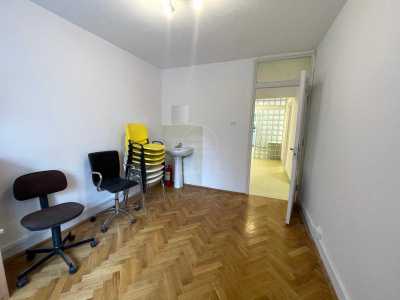 Espace commercial de louer 3 chambres, SCCJ352414-4