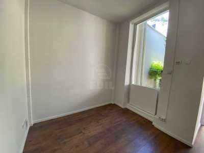 Espace commercial de louer un chambre, SCCJ352229-2