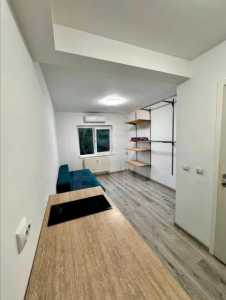 Studio de vente, GACJ352648-1