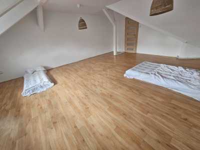 Espace commercial de louer 7 chambres, SCCJ353313-4