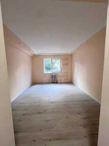 Studio de vente, GACJ352995