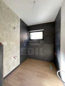 Espace commercial de louer 4 chambres, SCCJ354452-4