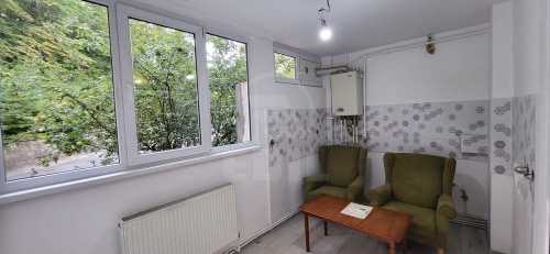 Studio de vente, GACJ354556-1